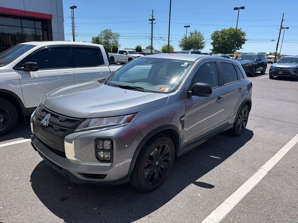 mitsubishi outlander sport 2022 JA4ARUAU1NU008623 image